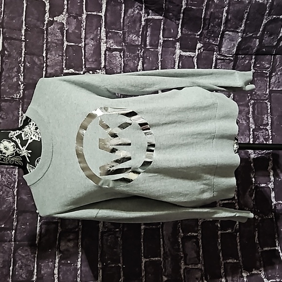 Michael Kors Long Sleeve Silver Graphic Sweater with high low size Medium - Picture 2 of 8